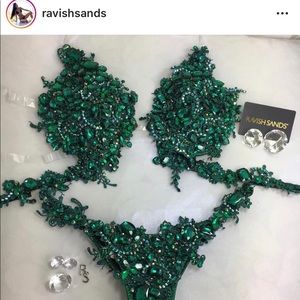 WBFF gorgeous green bikini